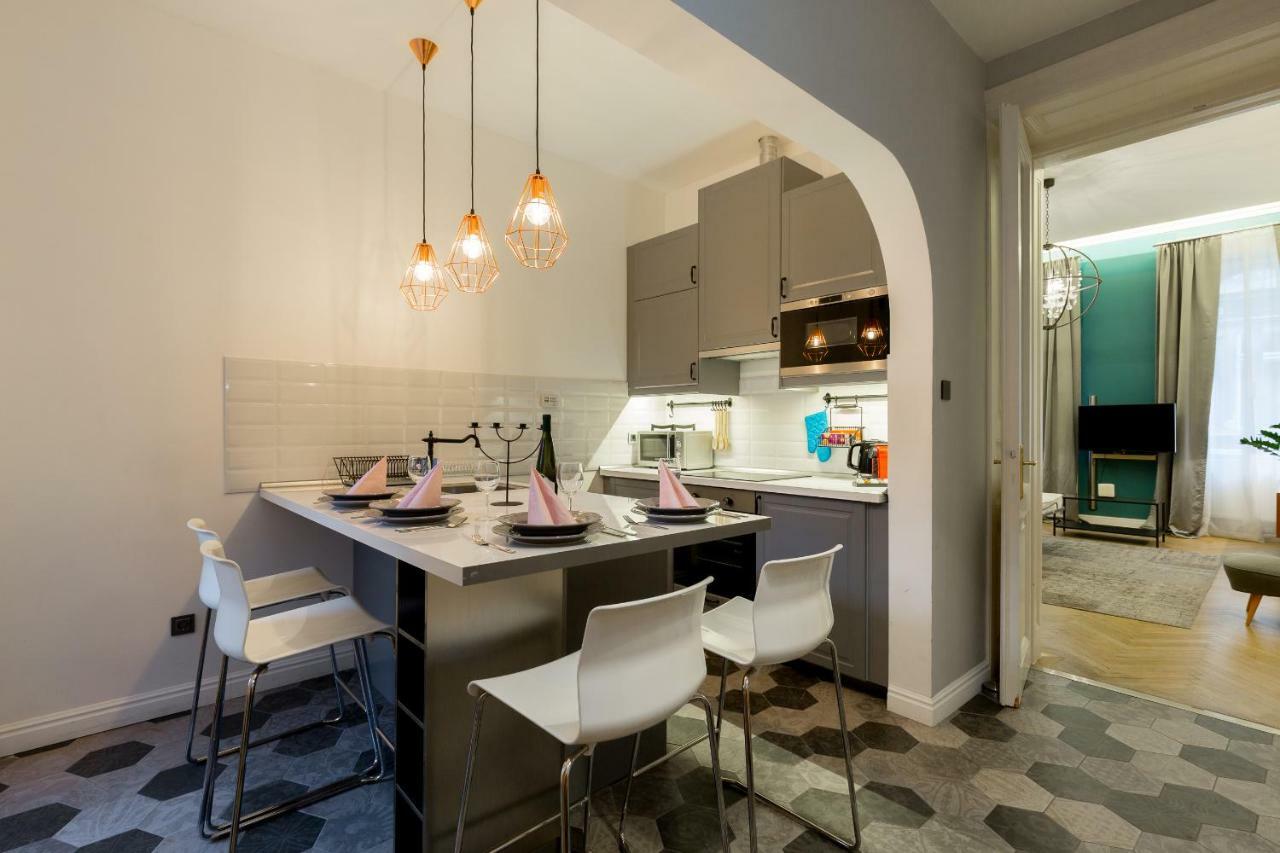 Luxury Twin 1-Bedroom In Kazinczy Street Budapest Exteriör bild